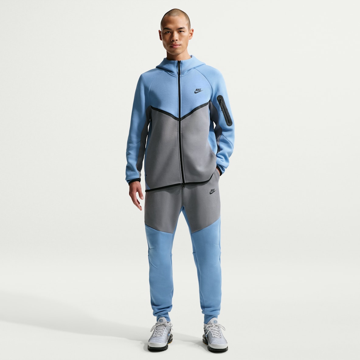 Blue Tech Fleece Clothing. Nike.com